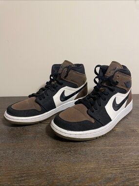 Nike Air Jordan Women’s High-Top Sneakers